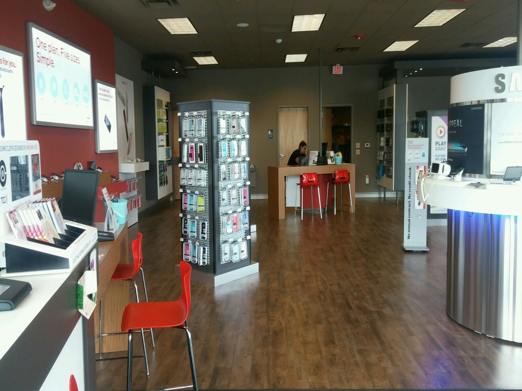 Verizon Authorized Retailer - TCC Photo