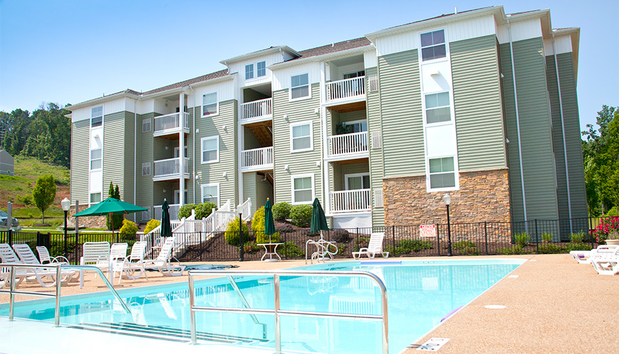 Images Campus View Apartments