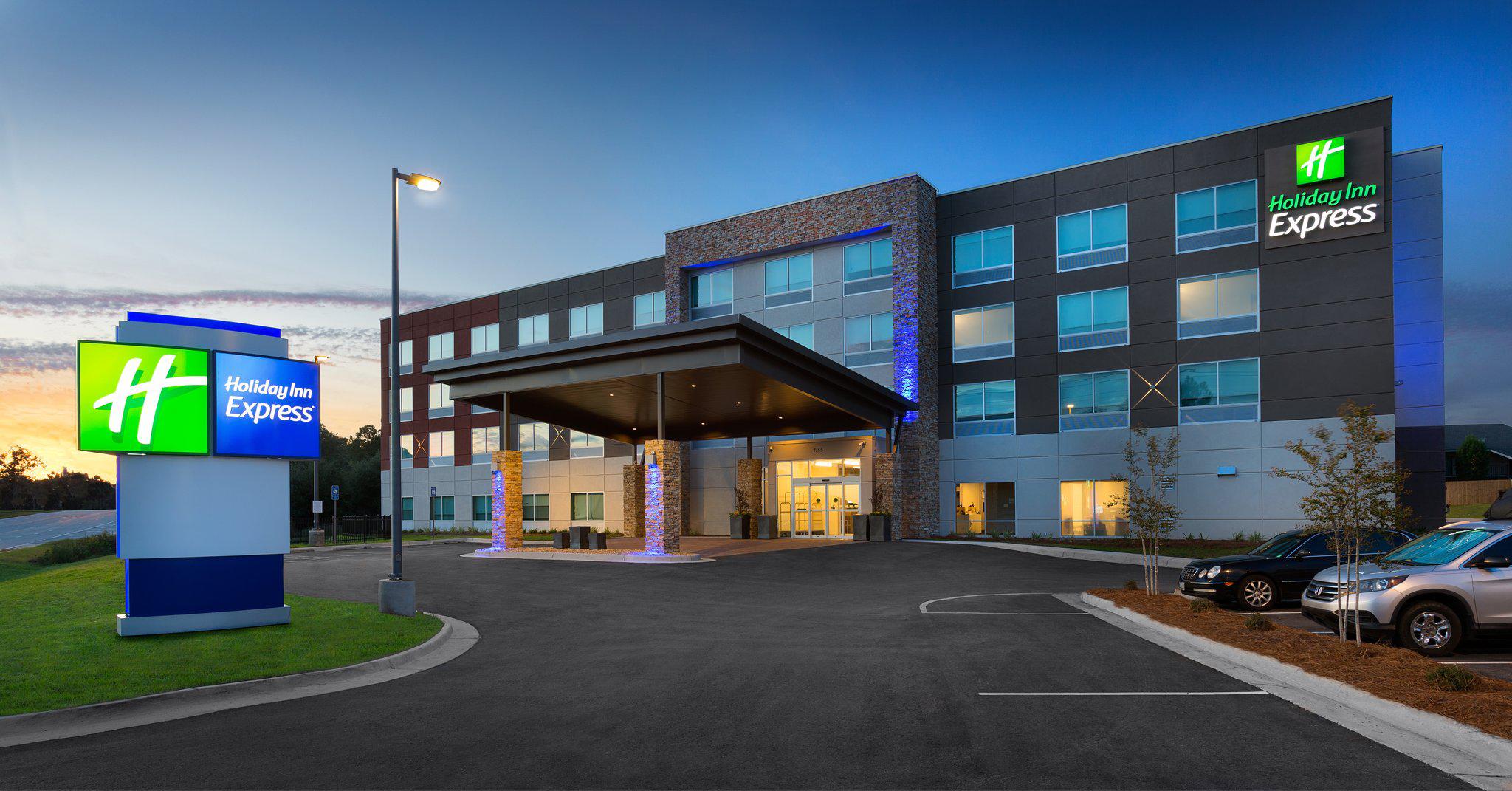 Holiday Inn Express Lake Park by IHG Image