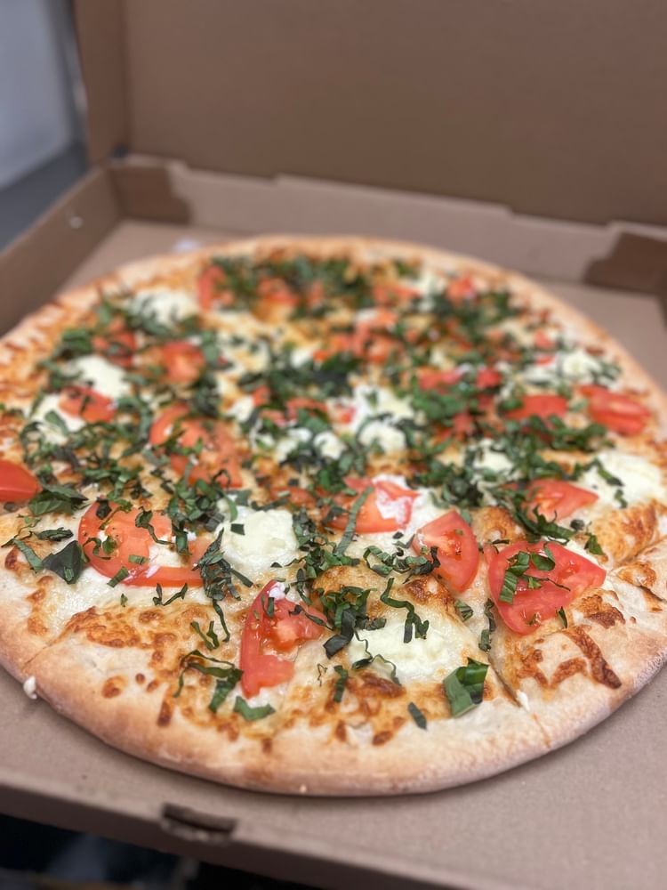 Tomato basil white pizza