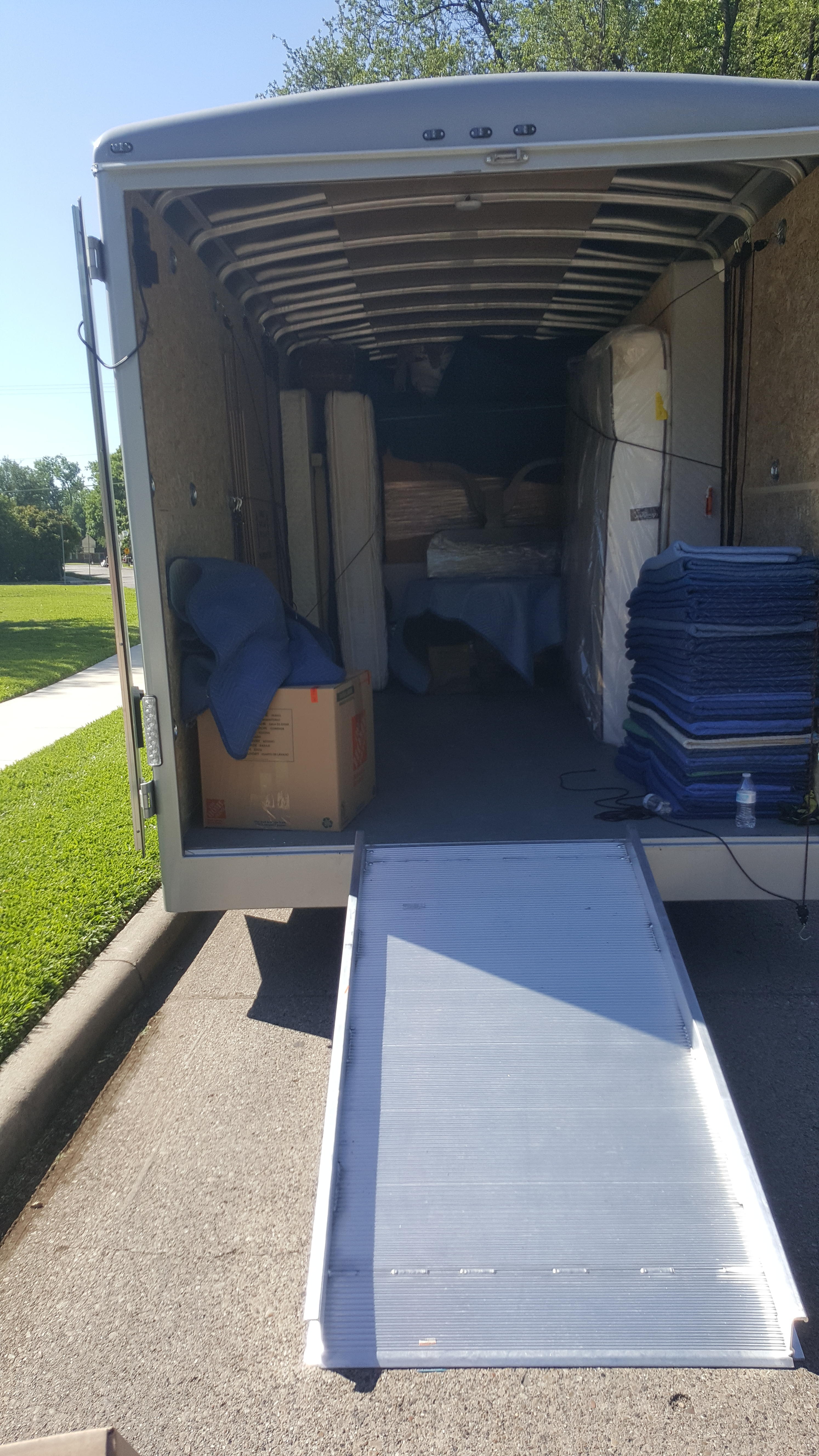 Rubin and Ruben Logo