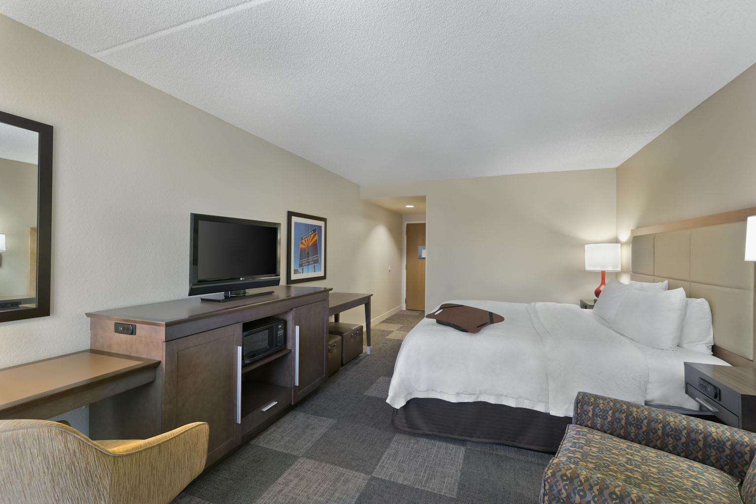 Hampton Inn & Suites Phoenix/Scottsdale Photo