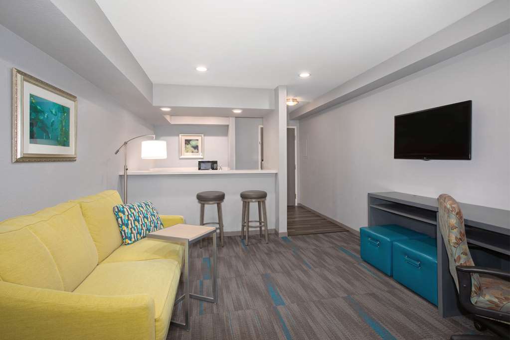 Hampton Inn Monterey Image