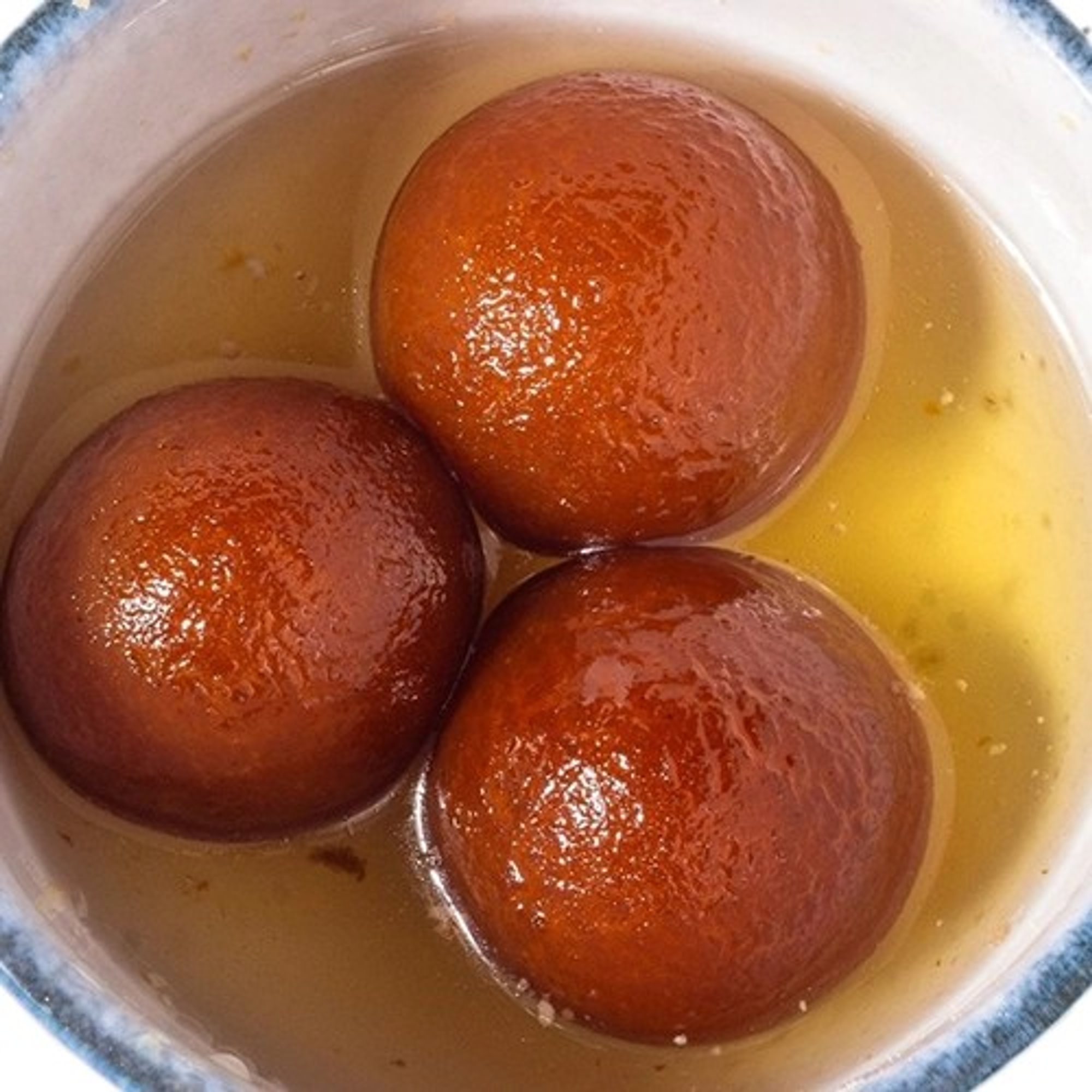Gulab Jamun (3 Pcs)