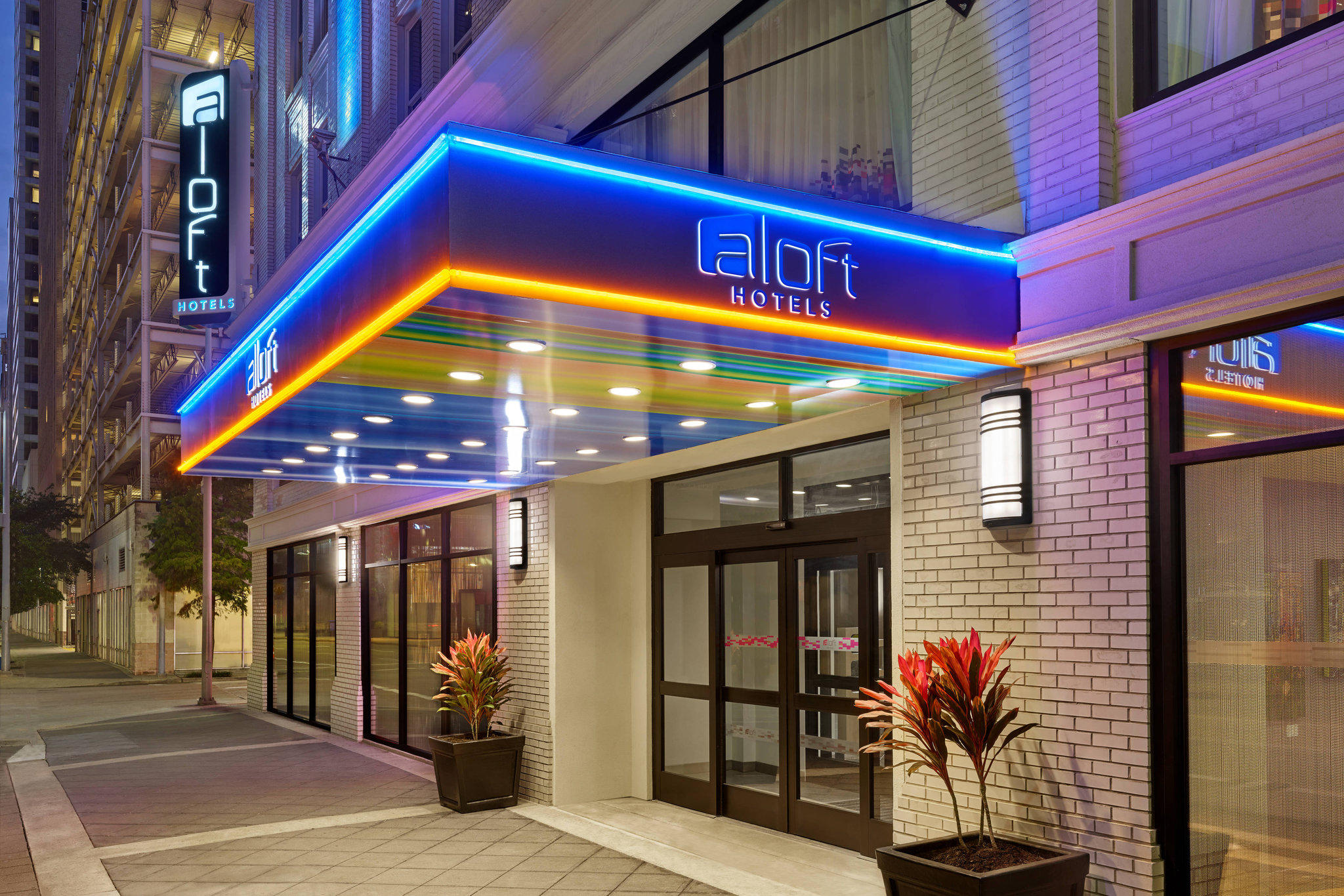 Aloft Houston Downtown Photo