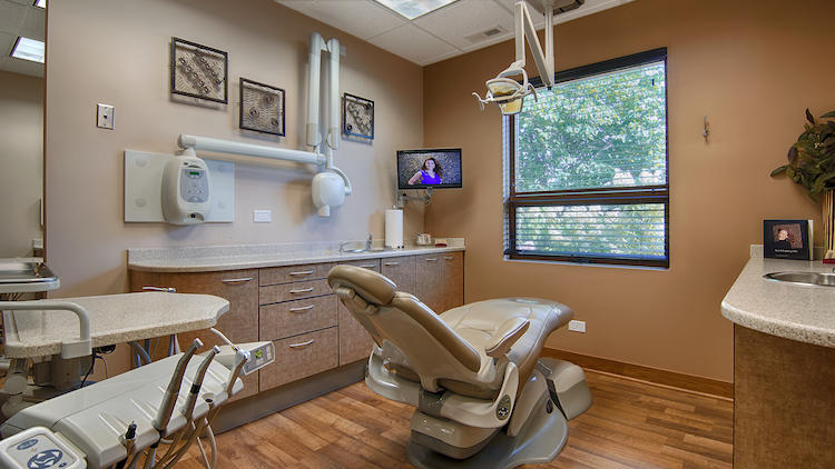 Josh Oleari, DDS Photo