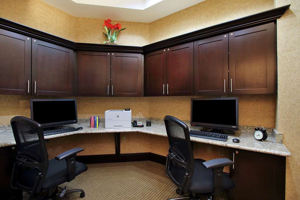 Hampton Inn & Suites Buffalo Image