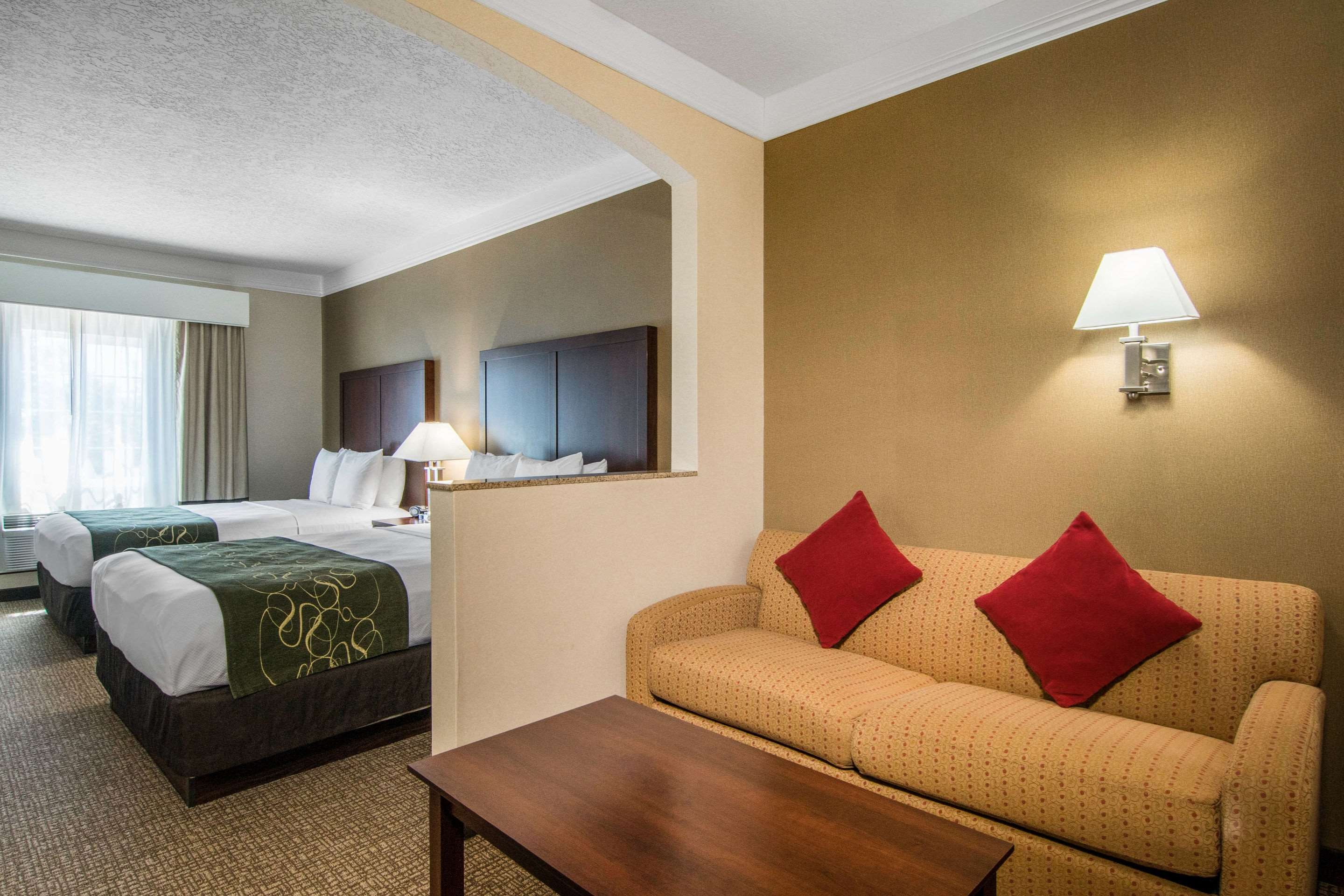 Comfort Suites Linn County Fairground And Expo Photo