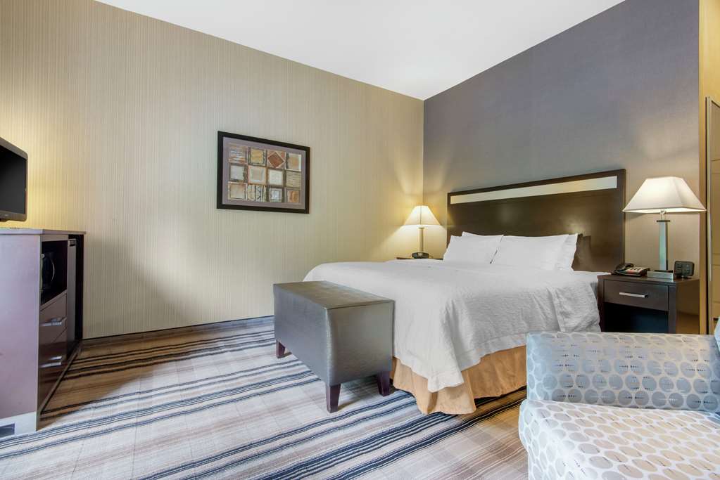 Hampton Inn Meadville Image