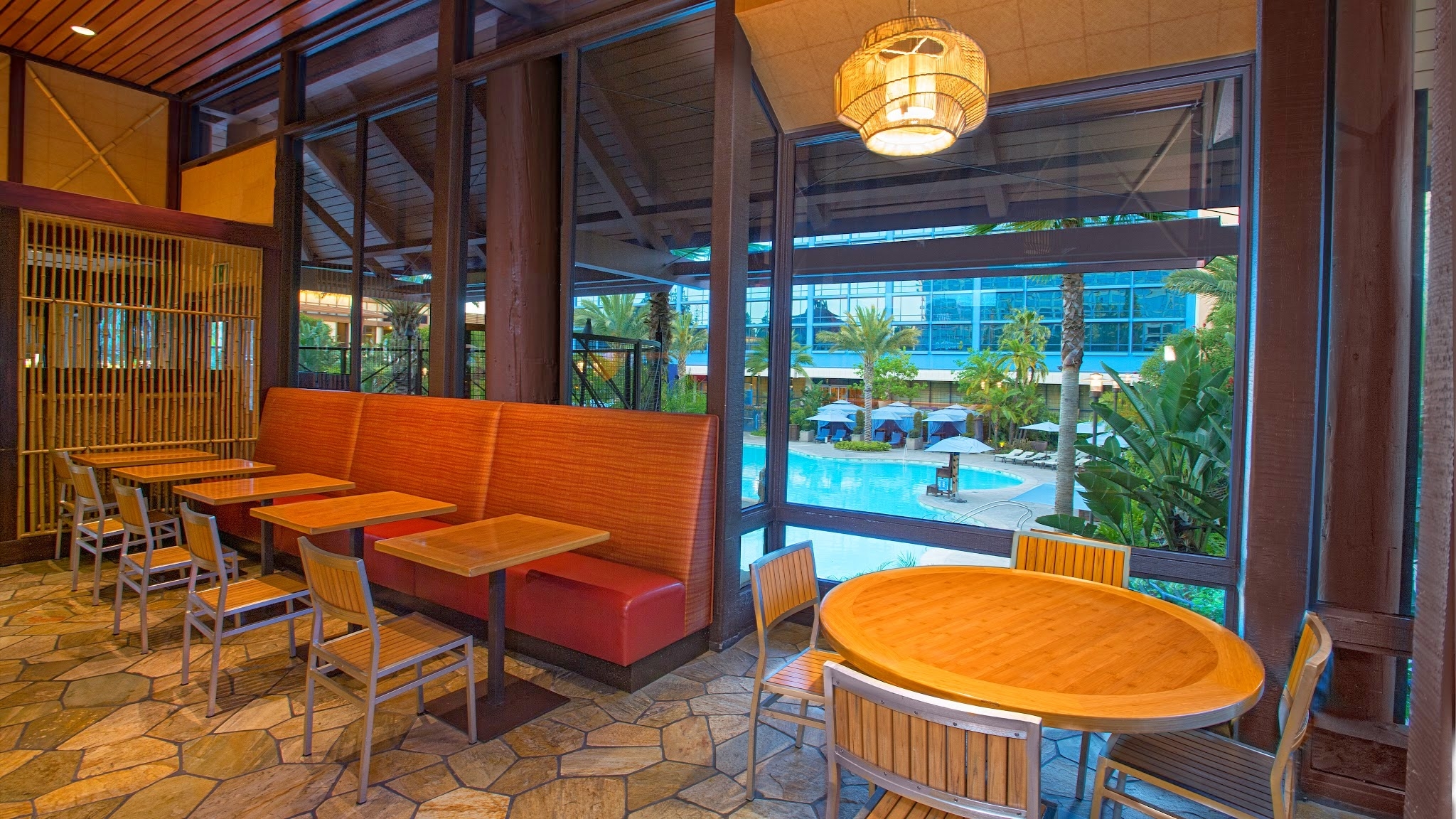 Tangaroa Terrace Tropical Bar & Grill Photo