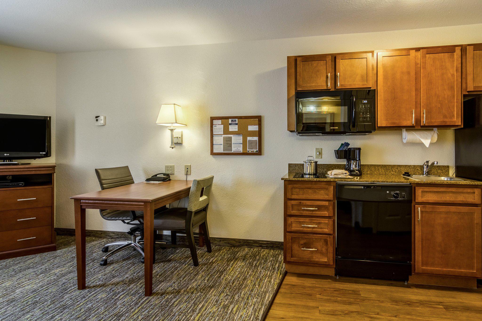 Candlewood Suites Jacksonville East Merril Road Photo