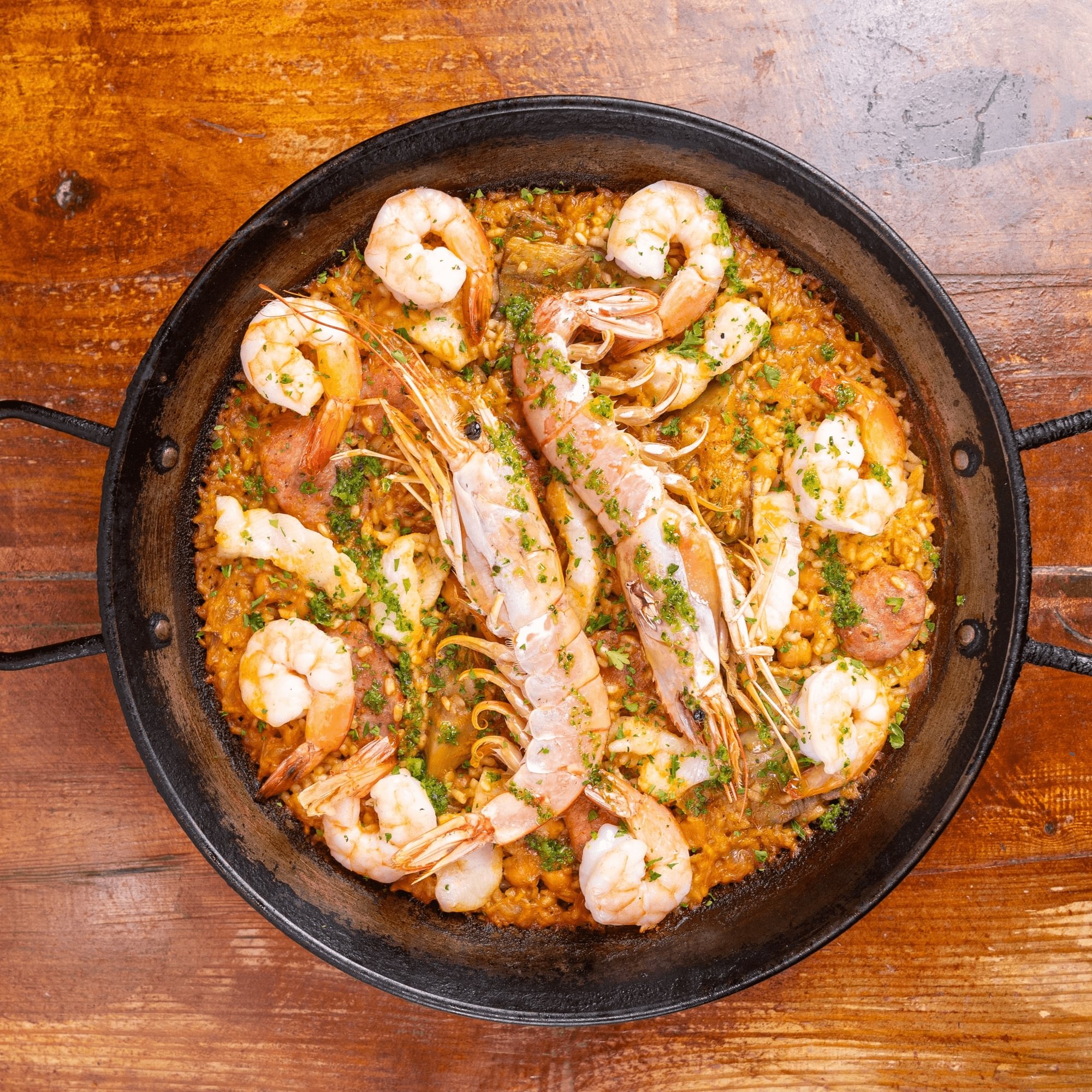 Paella Mar y Montaña (2) / Surf and Turf Paella (2)