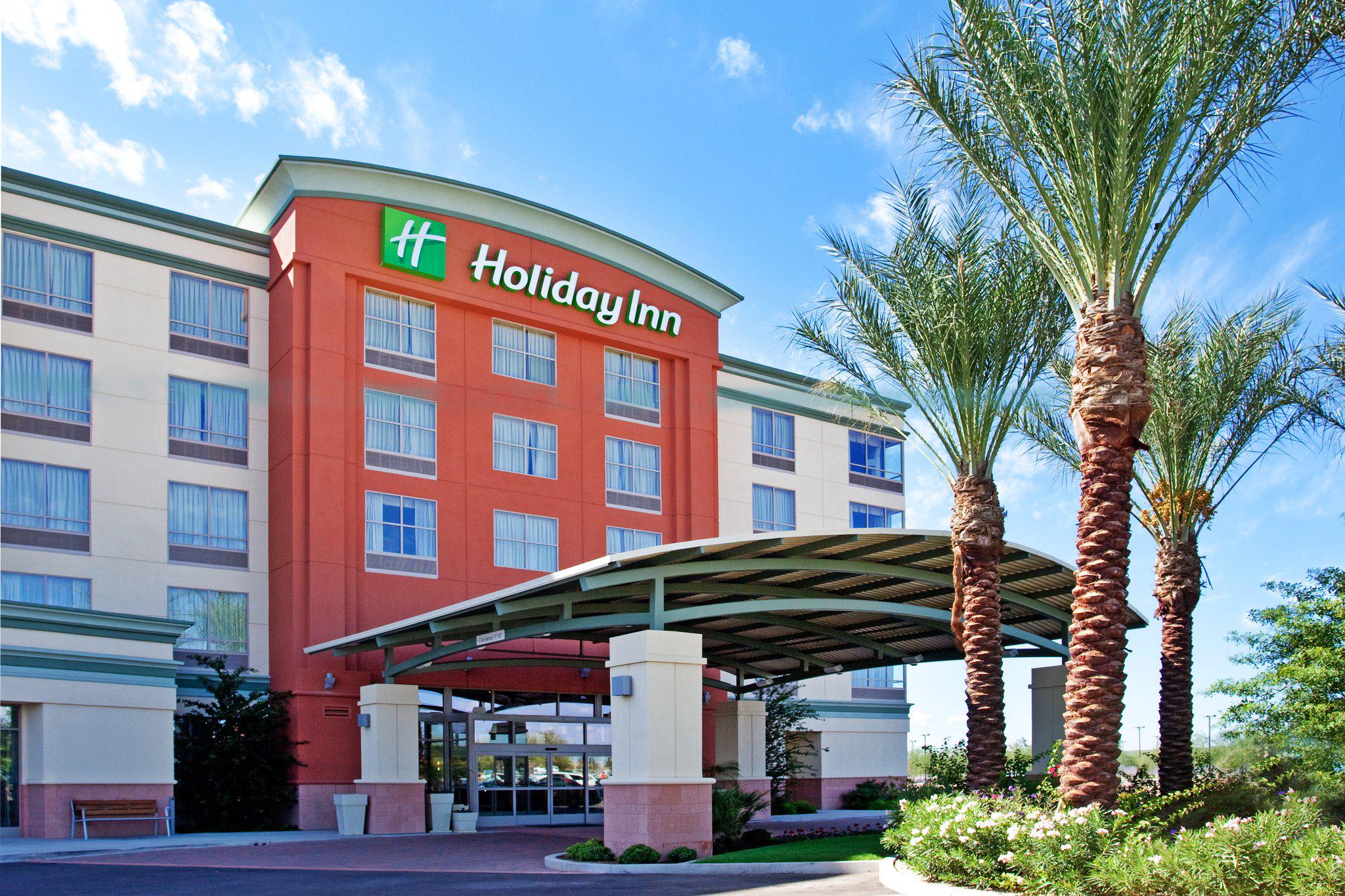 Holiday Inn & Suites Phoenix Airport Photo