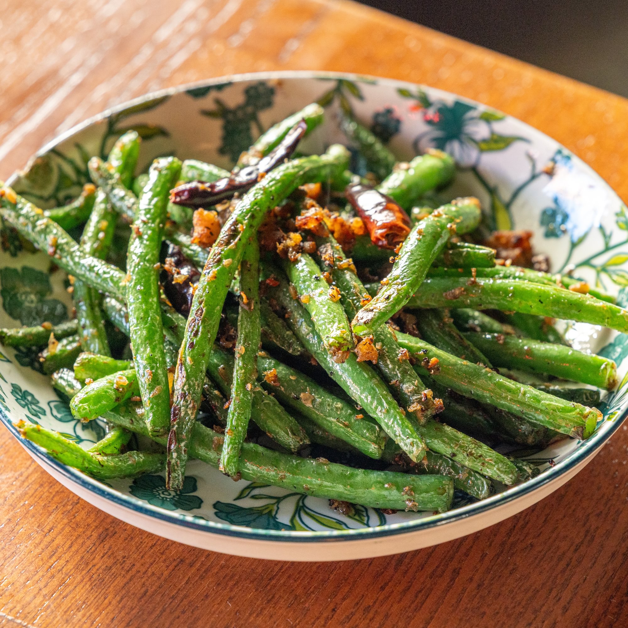 Tua Kak (Blistered Green Beans)
