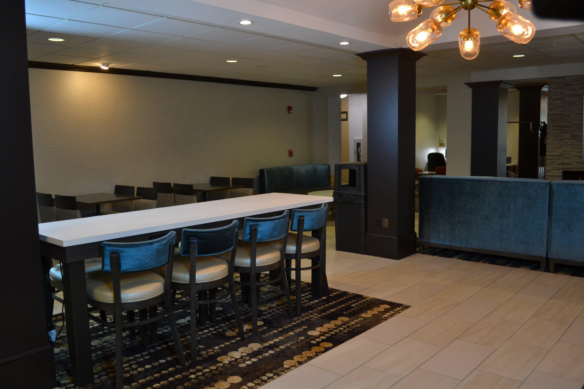 Holiday Inn Express & Suites Kent State University Photo