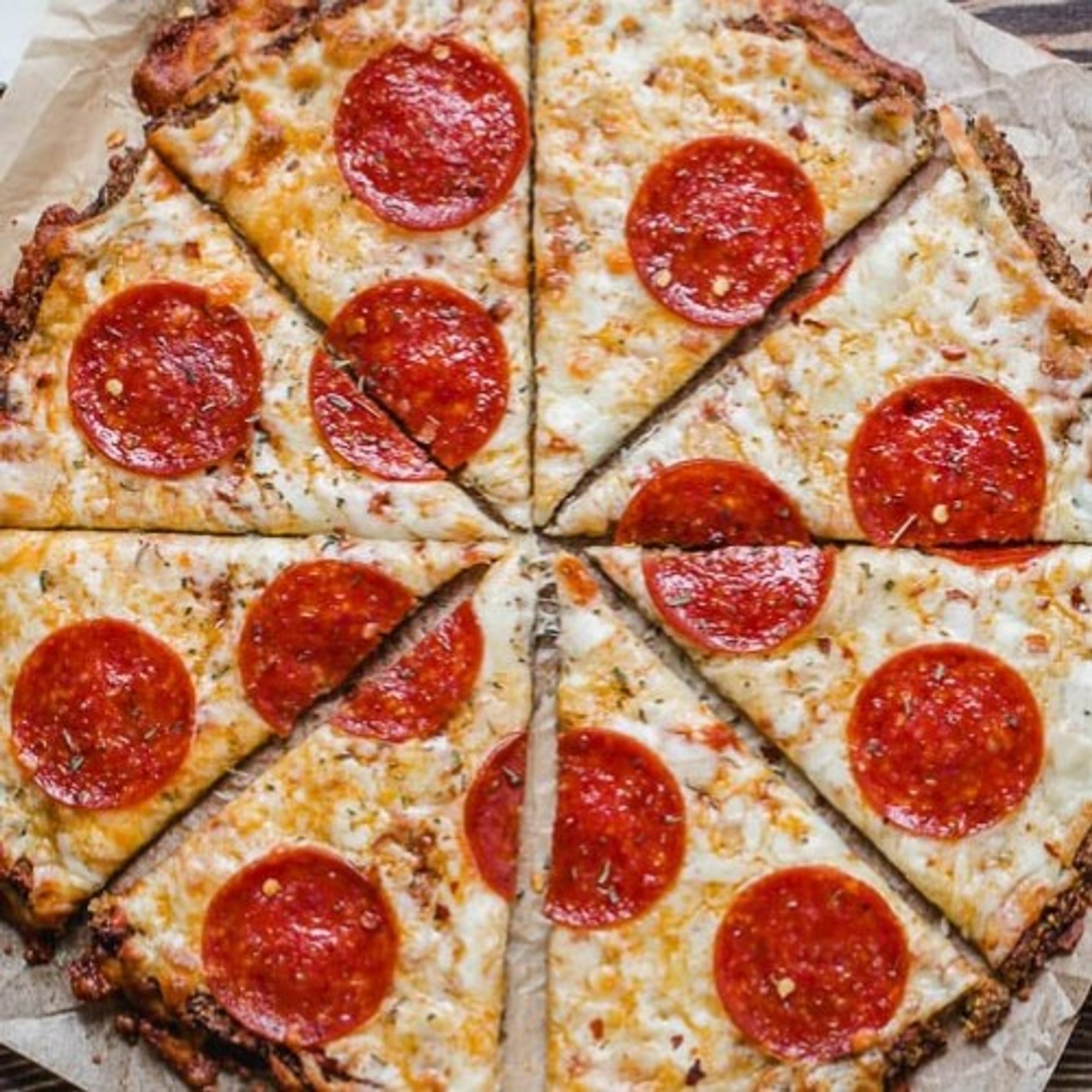 Build Your Own Pizza (14" Cauliflower Crust)