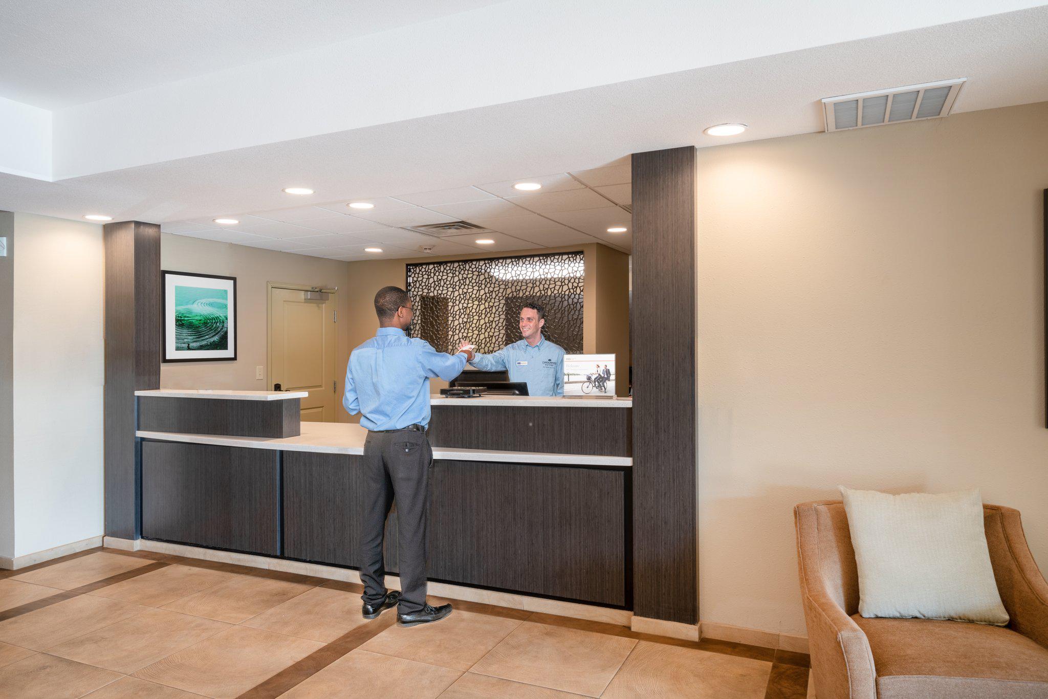 Candlewood Suites Auburn Photo