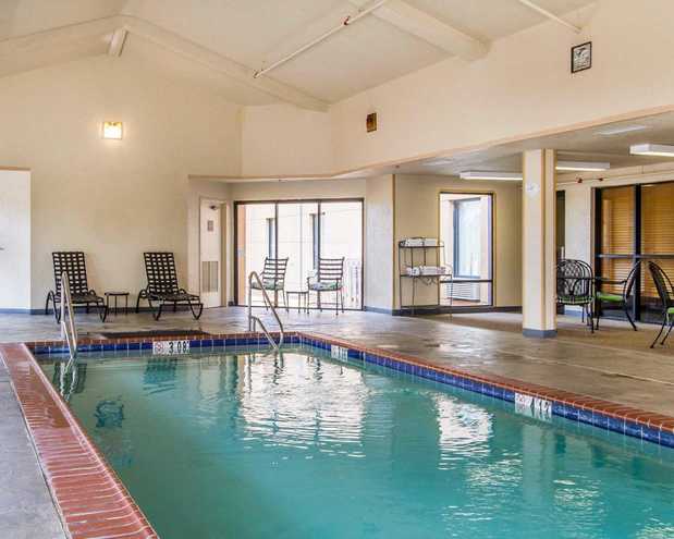 Images Quality Inn & Suites Benton - Draffenville