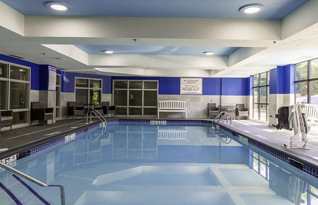 Hampton Inn East Windsor Image