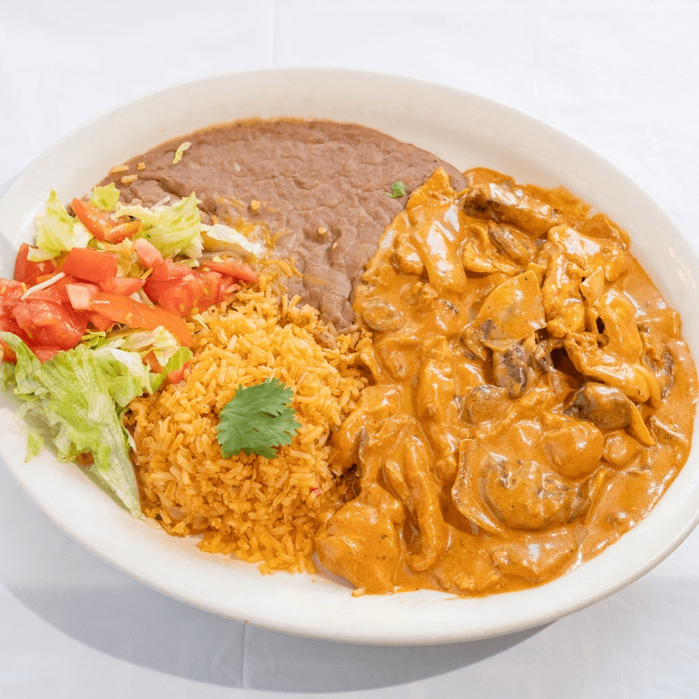 Pollo a la Crema (Creamy Chicken)