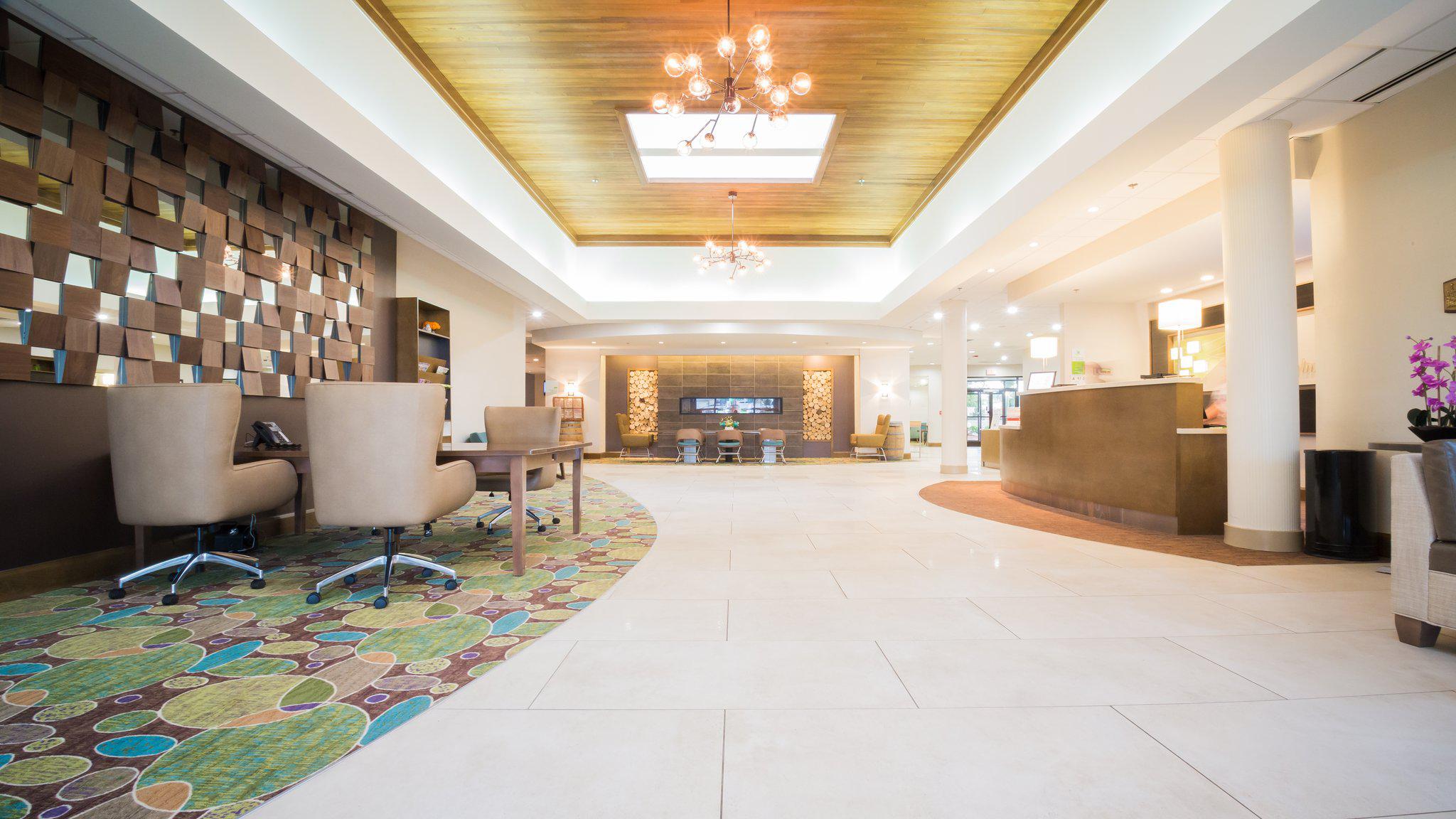 Holiday Inn Greenville by IHG Image
