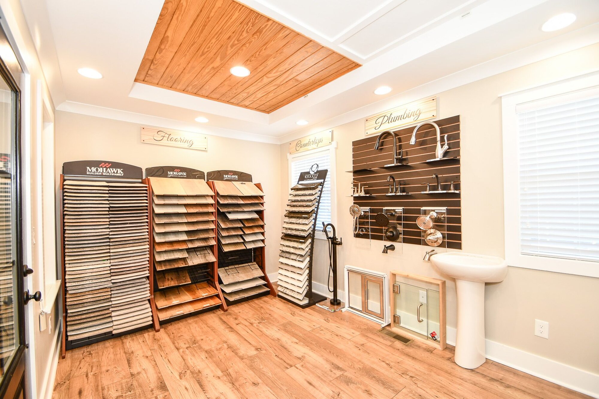 Emerald Pointe Construction, INC Image