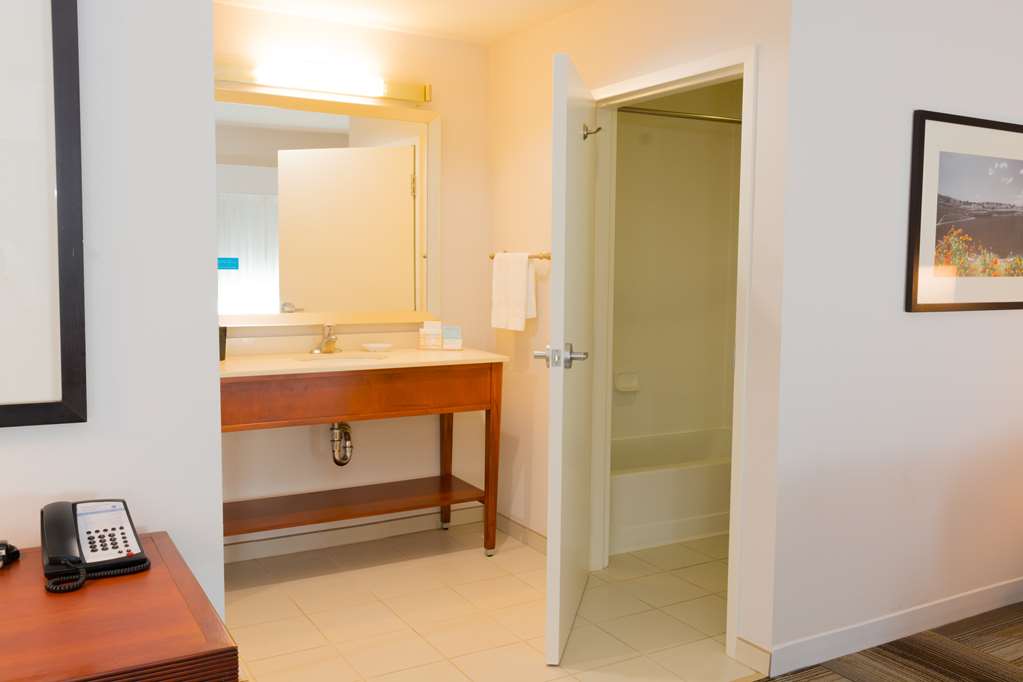 Hampton Inn & Suites Riverside/Corona East Image