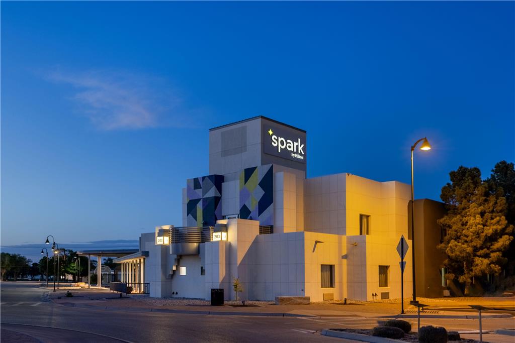 Spark by Hilton Artesia Image