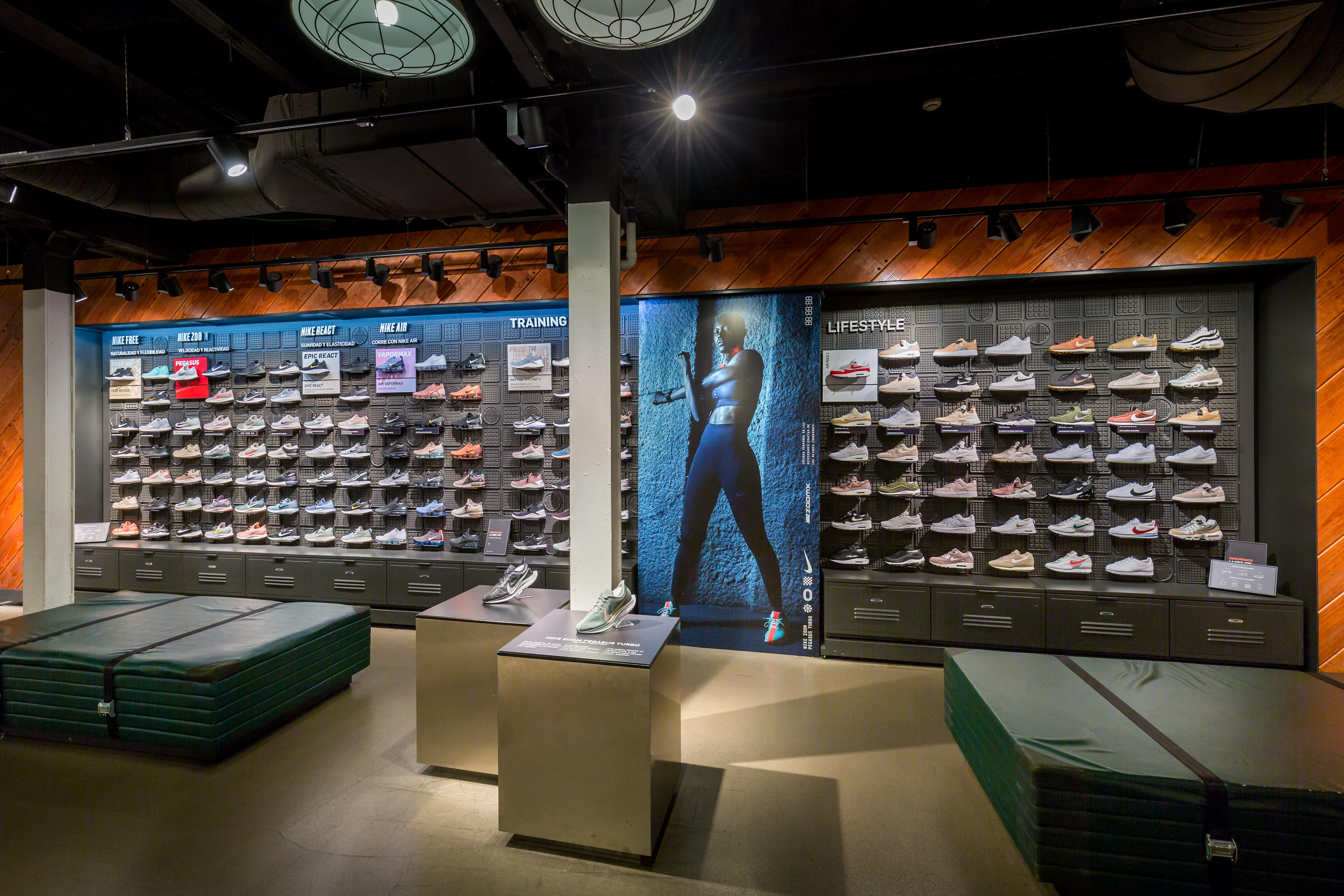 Images Nike Store Serrano