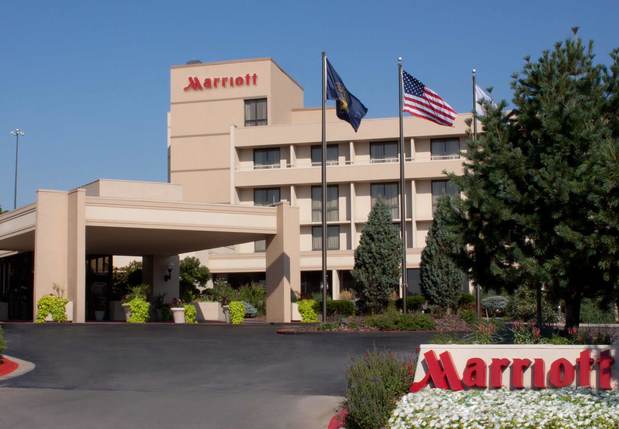 Images Omaha Marriott