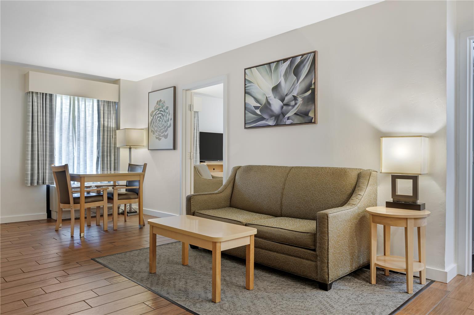 Best Western Plus South Coast Inn Image