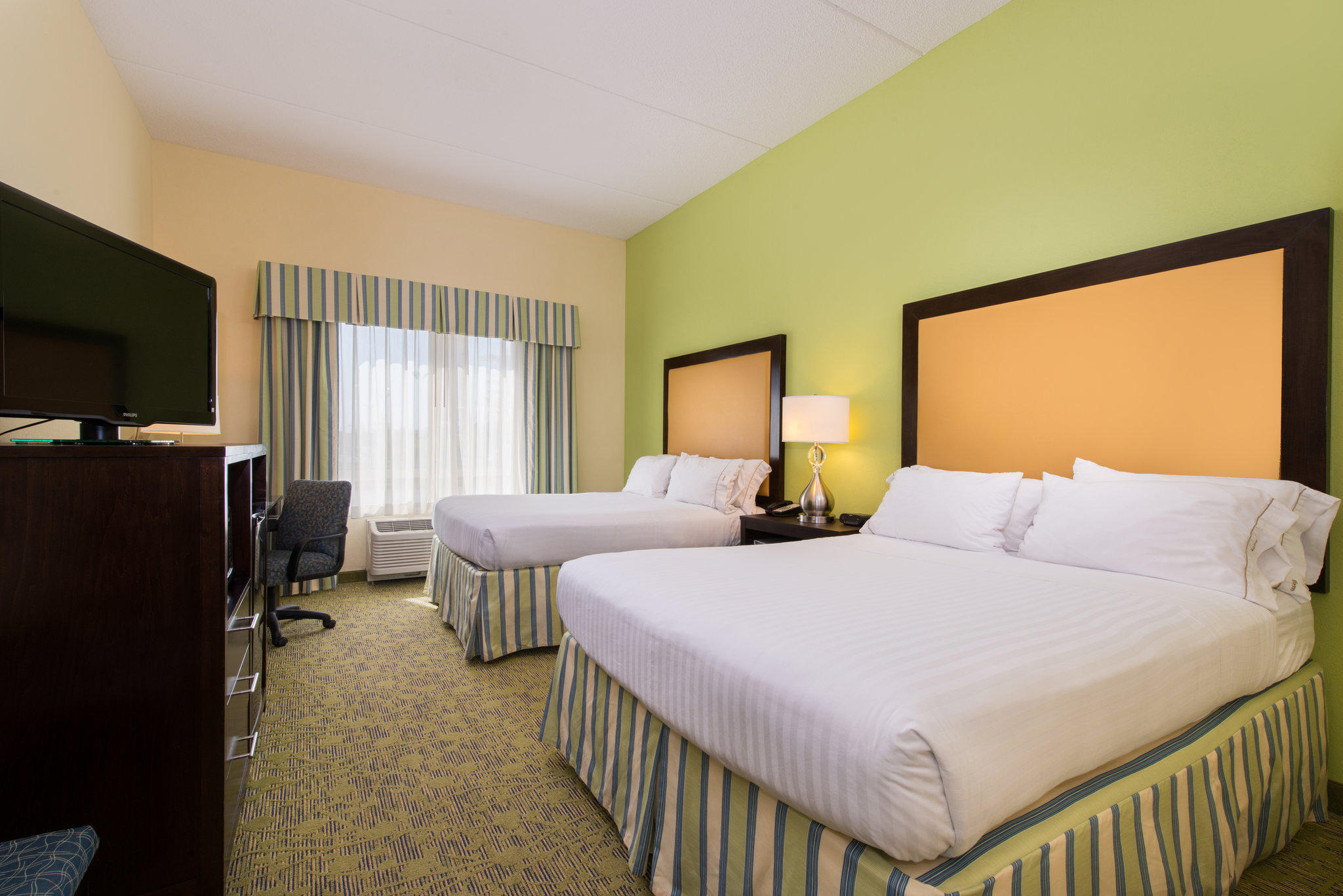 Holiday Inn Express & Suites Dickson City - Scranton Photo