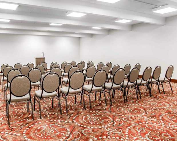 Images Quality Inn Lake of the Ozarks