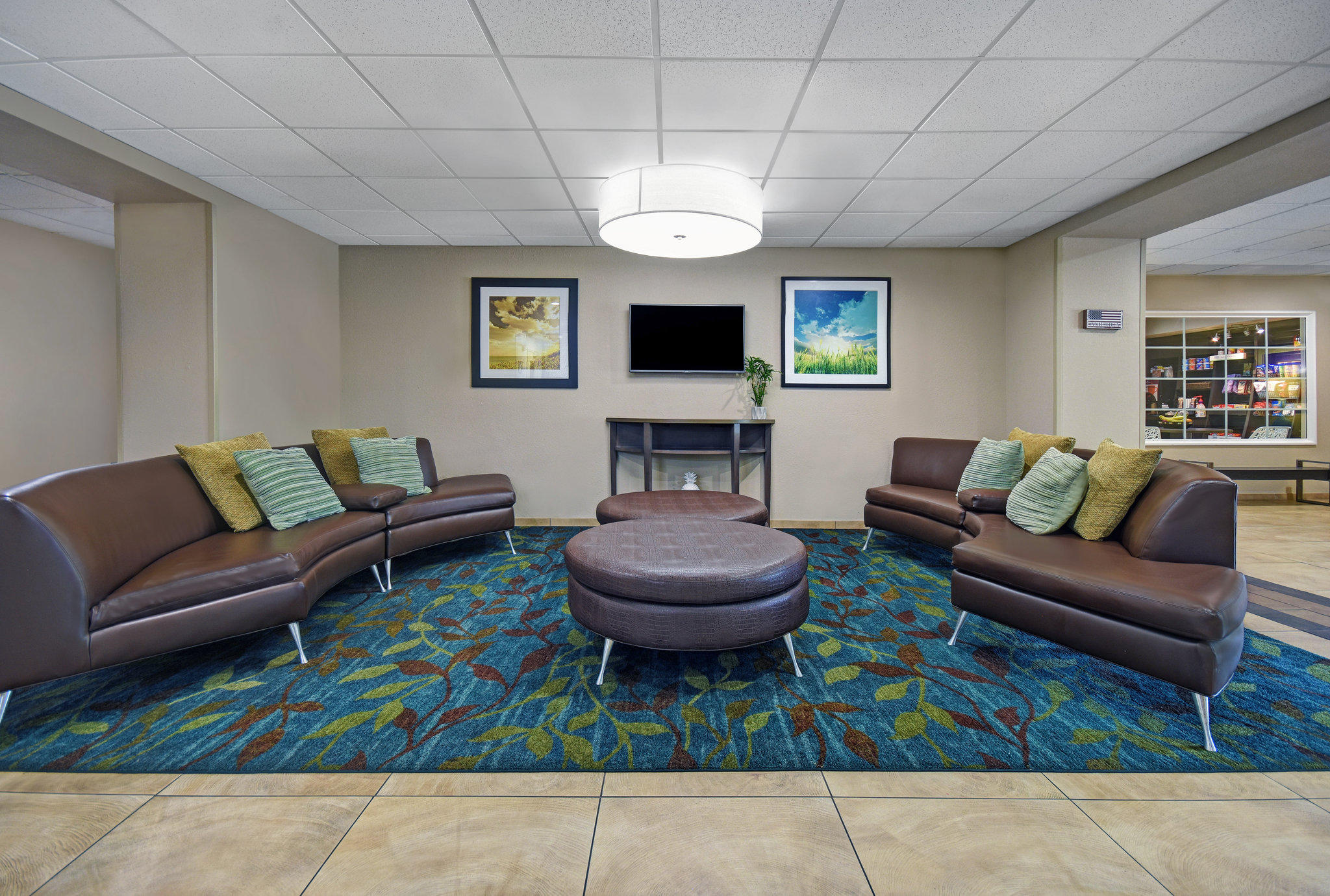 Candlewood Suites Columbia-Ft. Jackson Photo