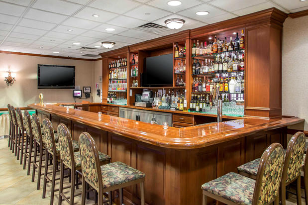 Images Clarion Hotel & Conference Center