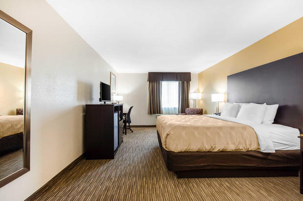 Images Quality Inn & Suites