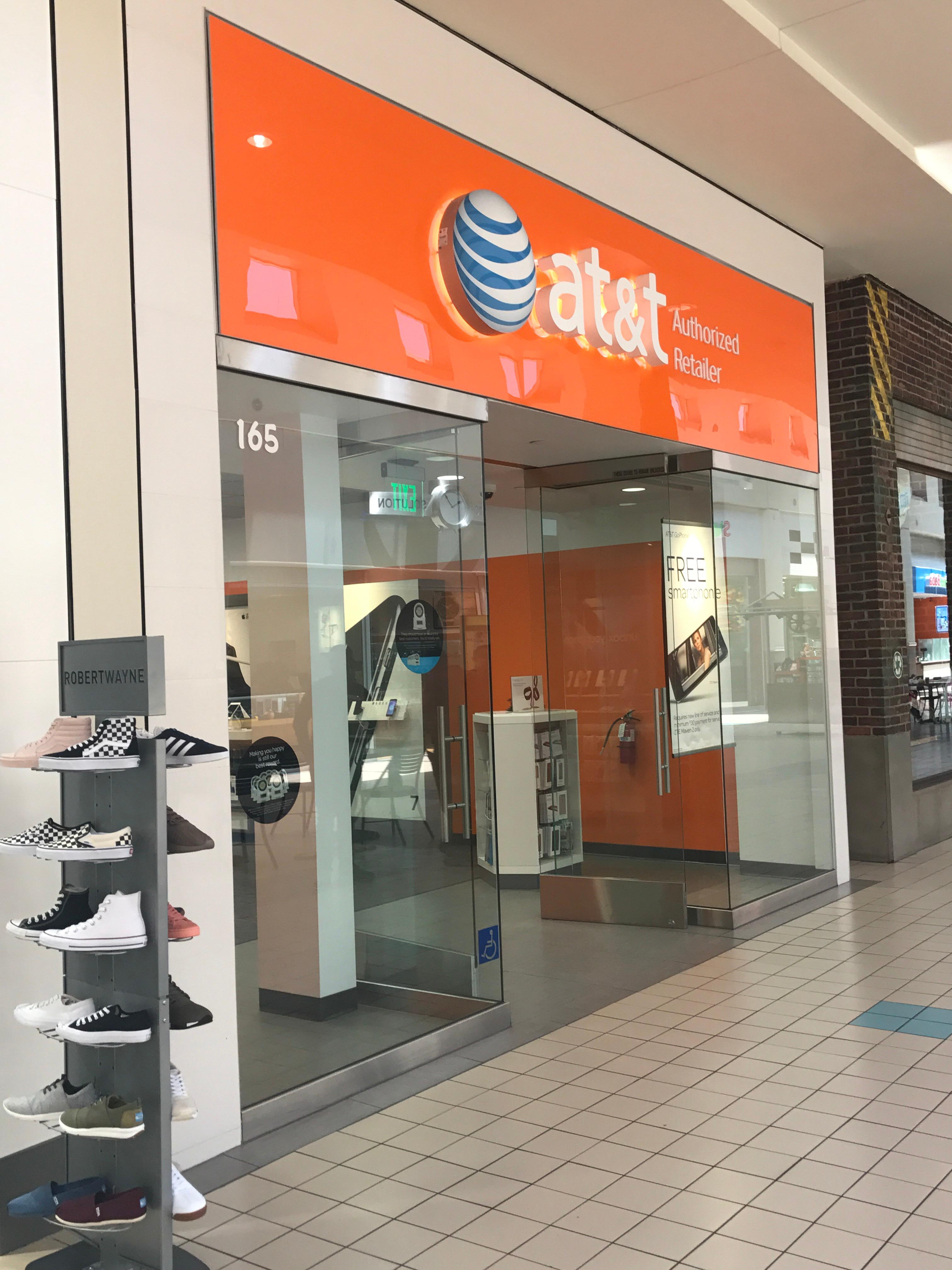 AT&T Store Photo