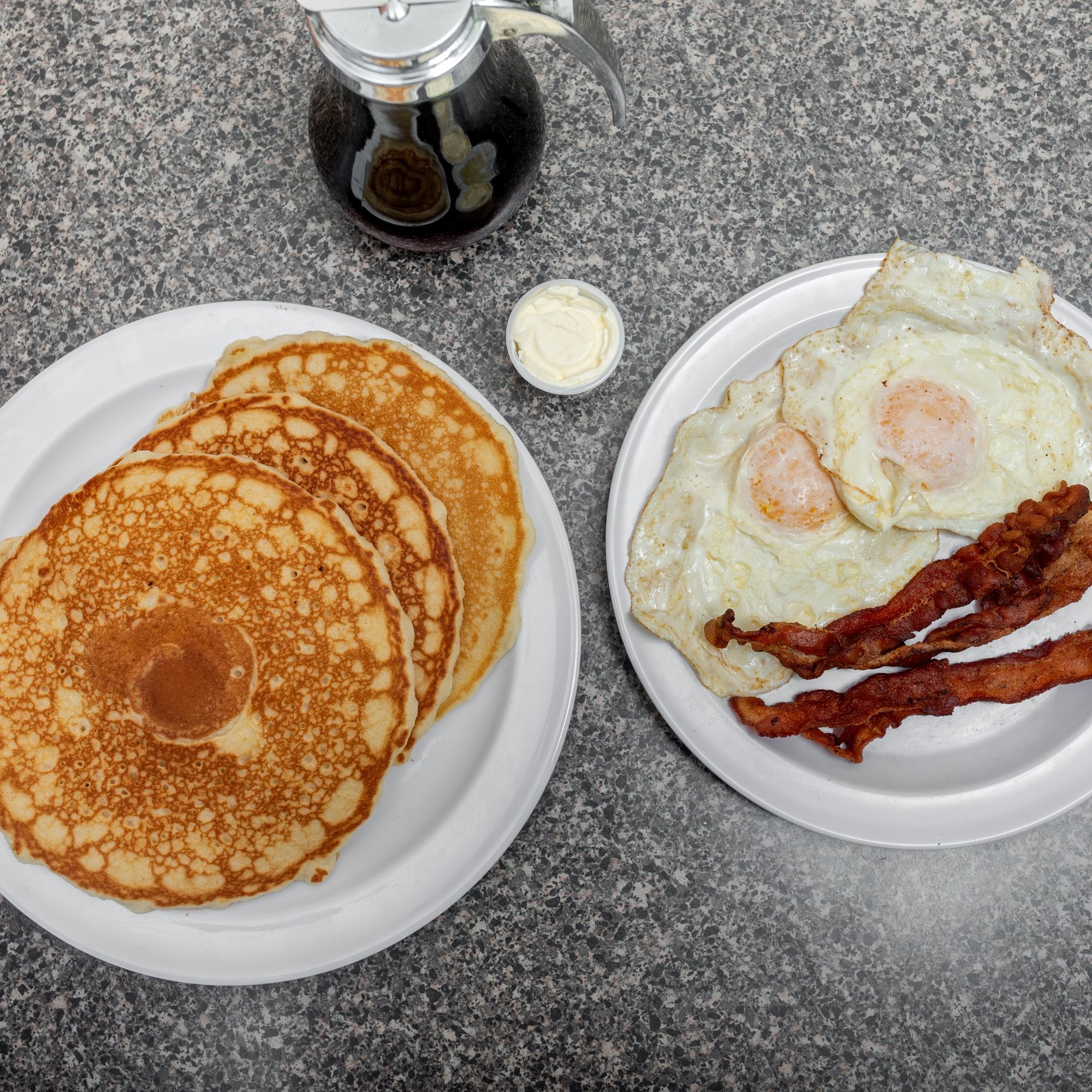 Pancakes, 2 Eggs & Meat Platter