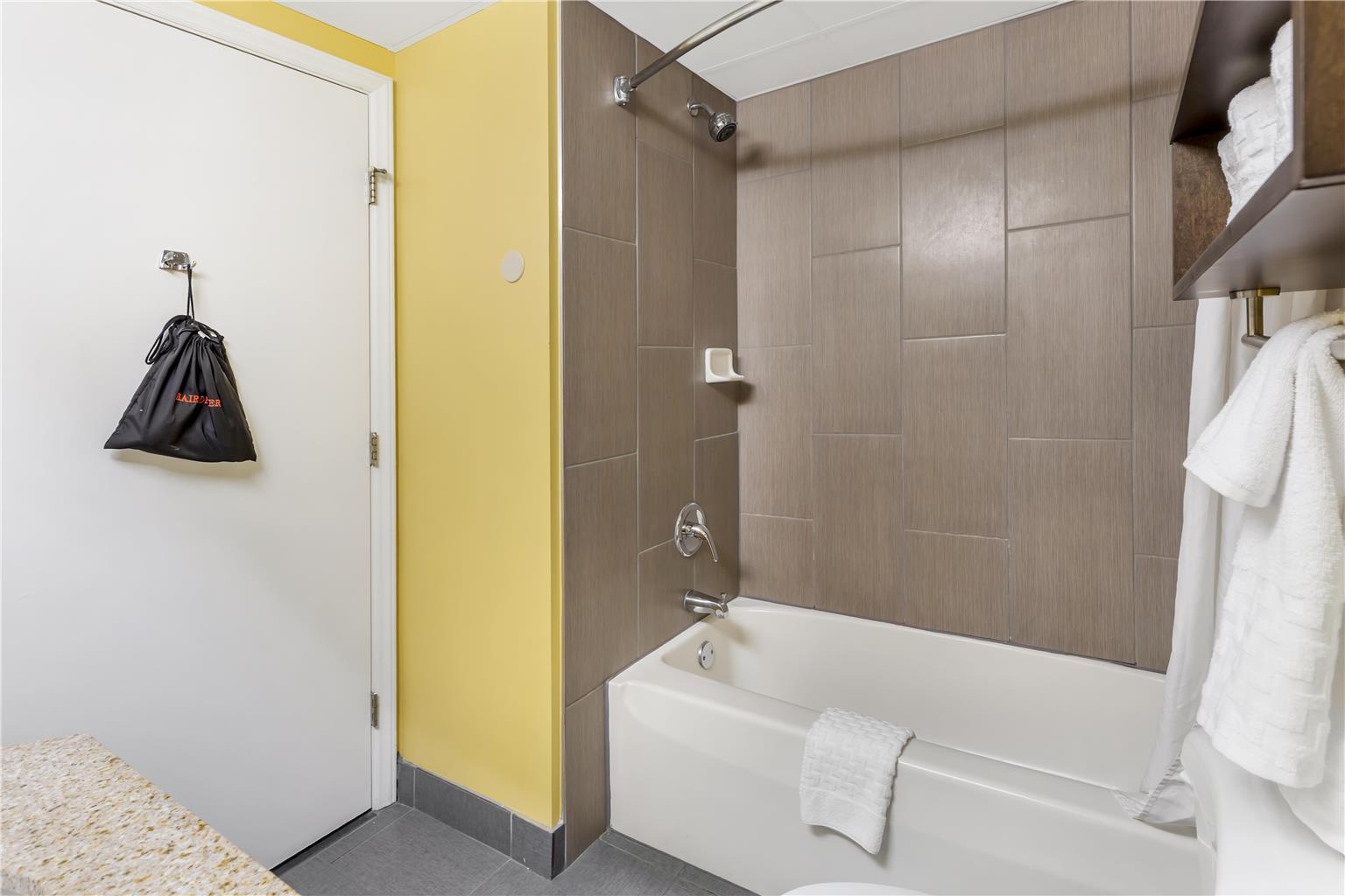 Best Western Plus Suites-Greenville Image