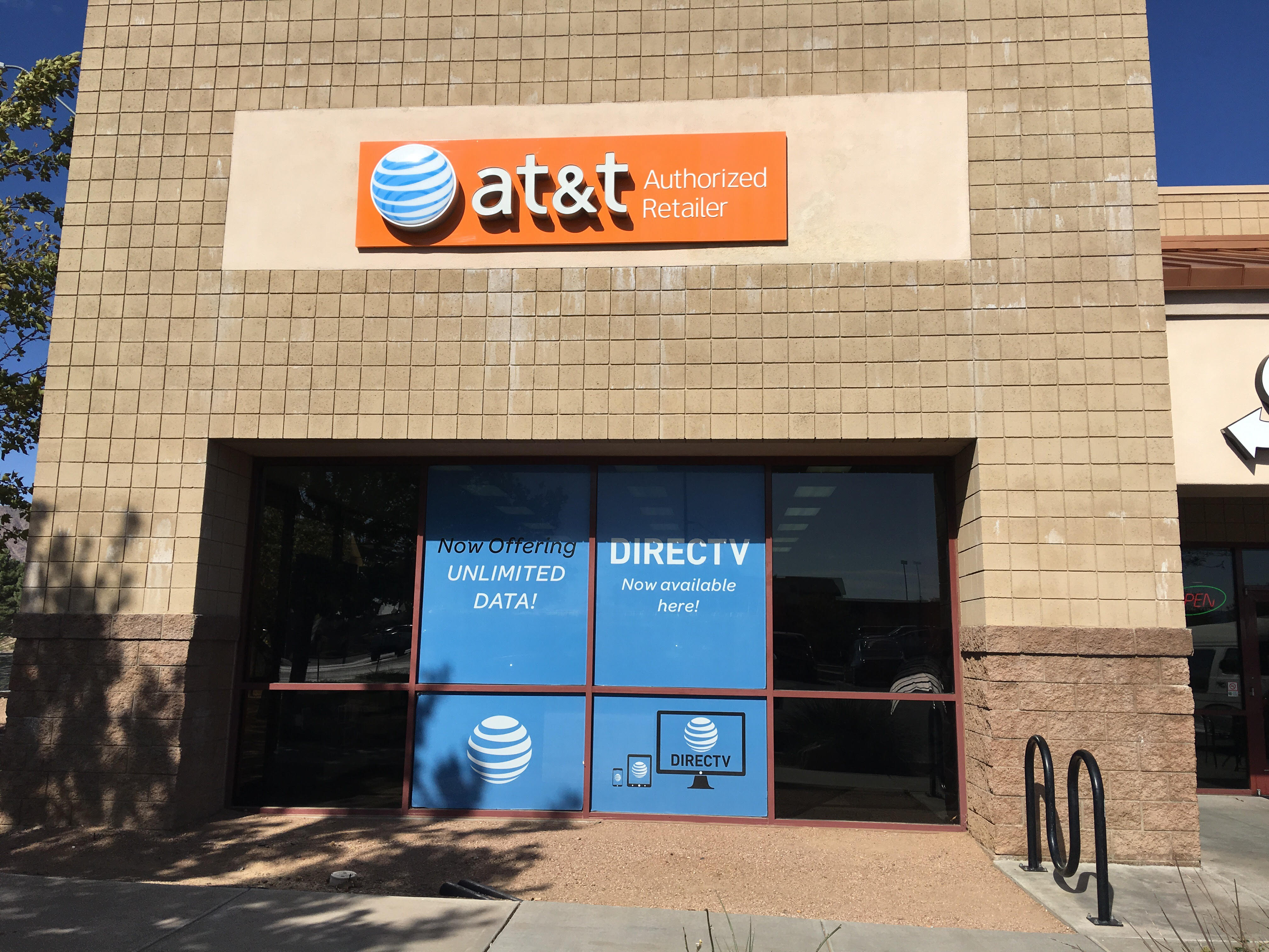 AT&T Store Photo