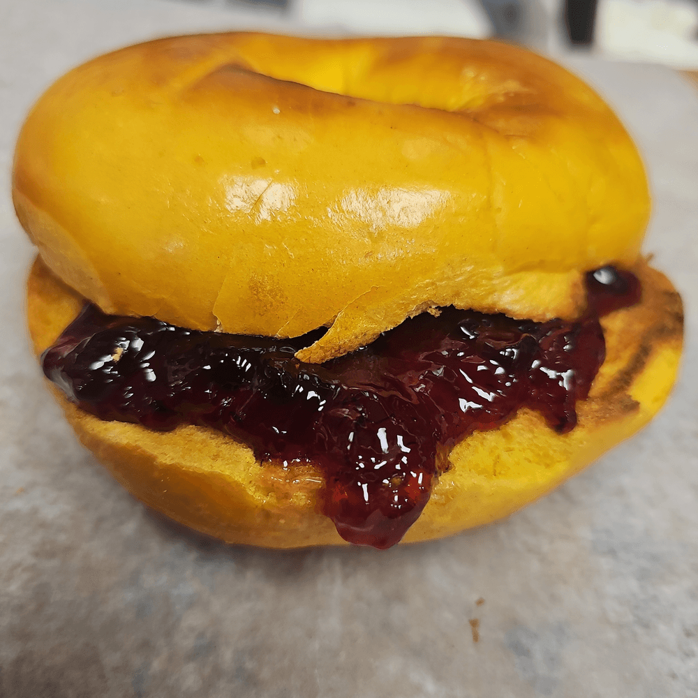 Bagel With Jelly