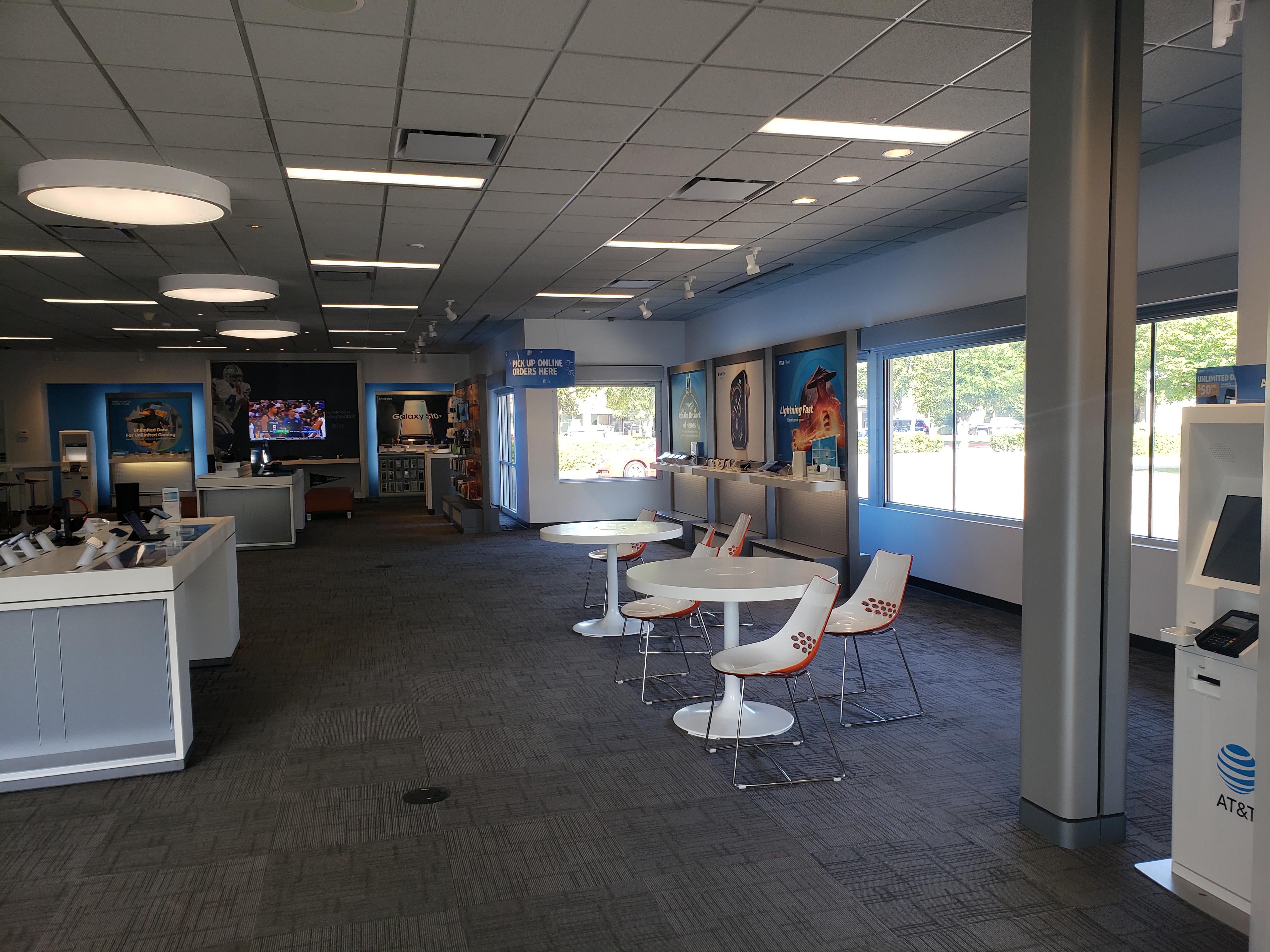 AT&T Store Photo