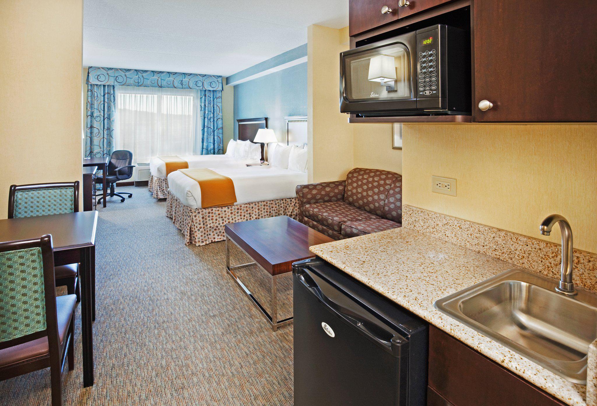 Holiday Inn Express & Suites Smyrna-Nashville Area Photo