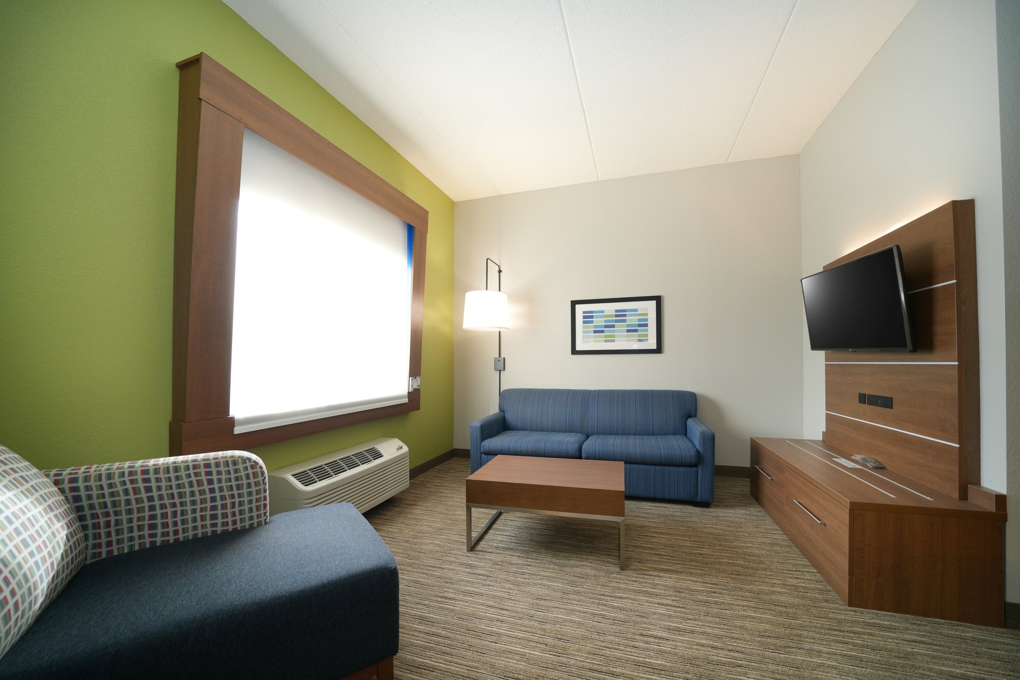 Holiday Inn Express & Suites Mankato East by IHG Image