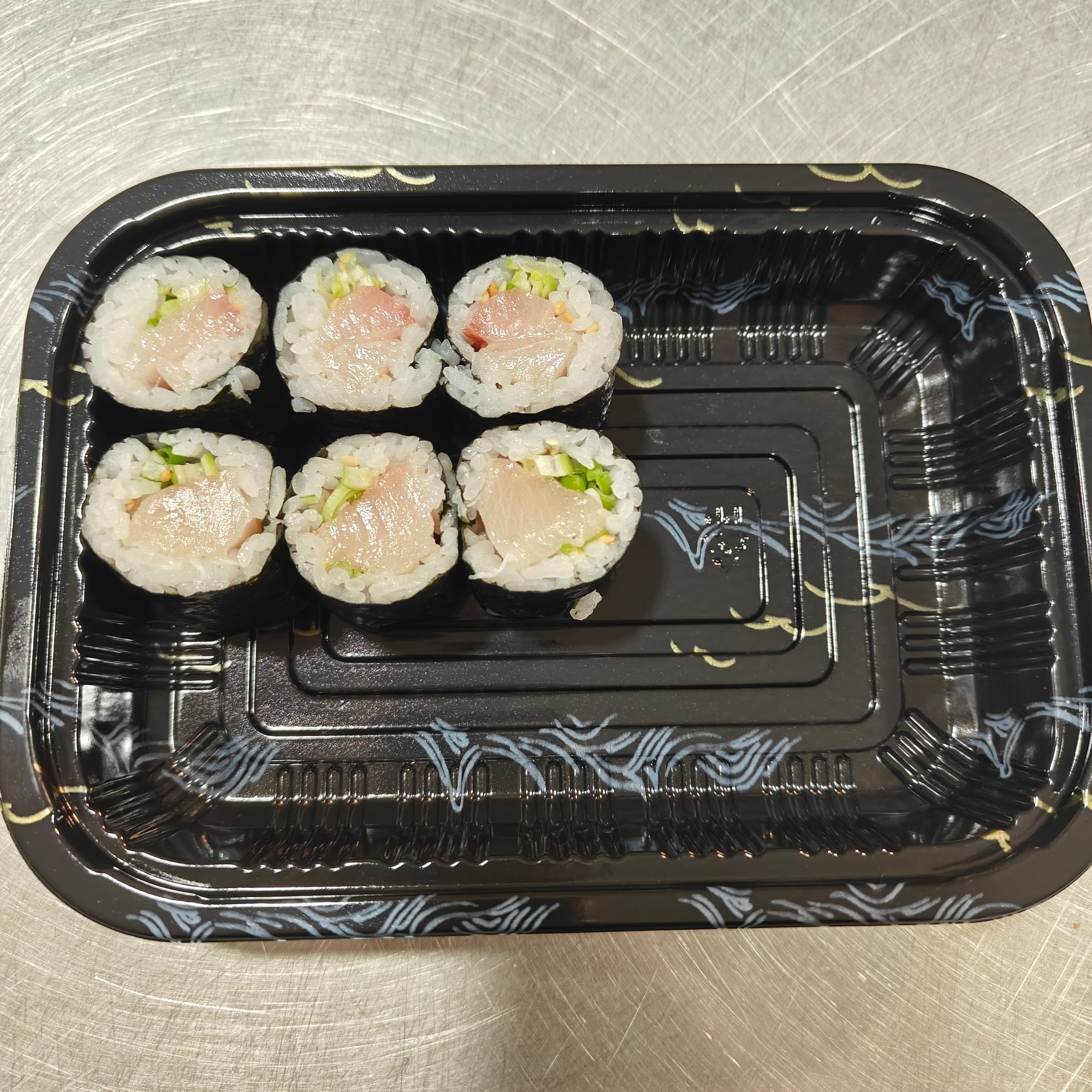 Yellowtail Roll