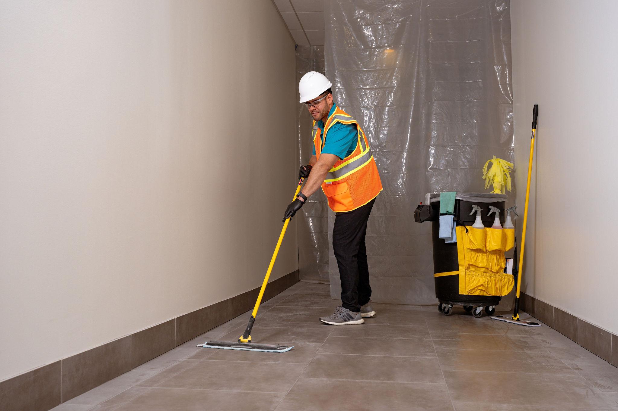 Oranje Commercial Janitorial in Phoenix Image
