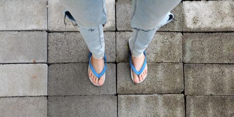 3 Reasons Why Flipflops Are Bad for the Feet