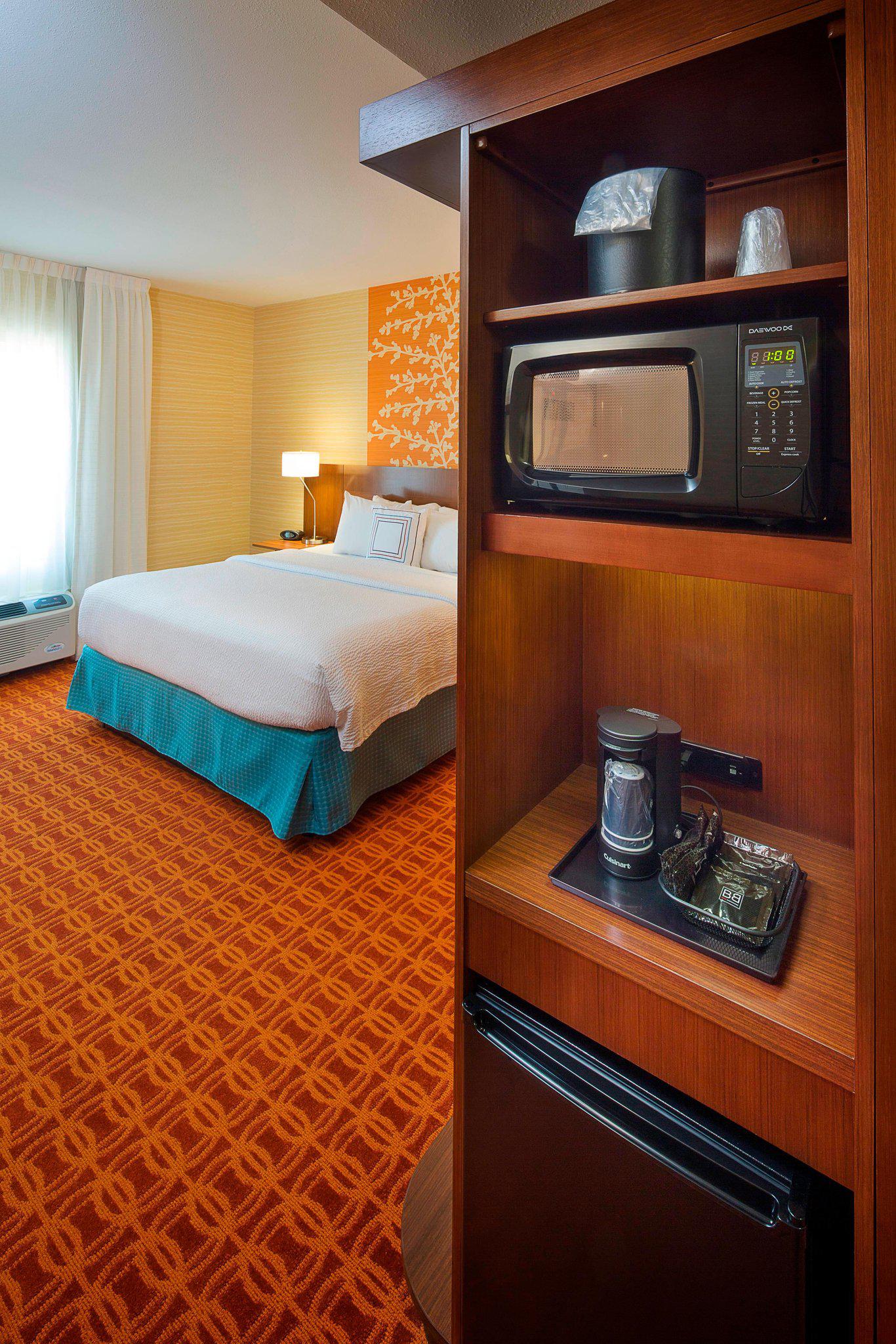 Fairfield Inn & Suites by Marriott Monaca Photo