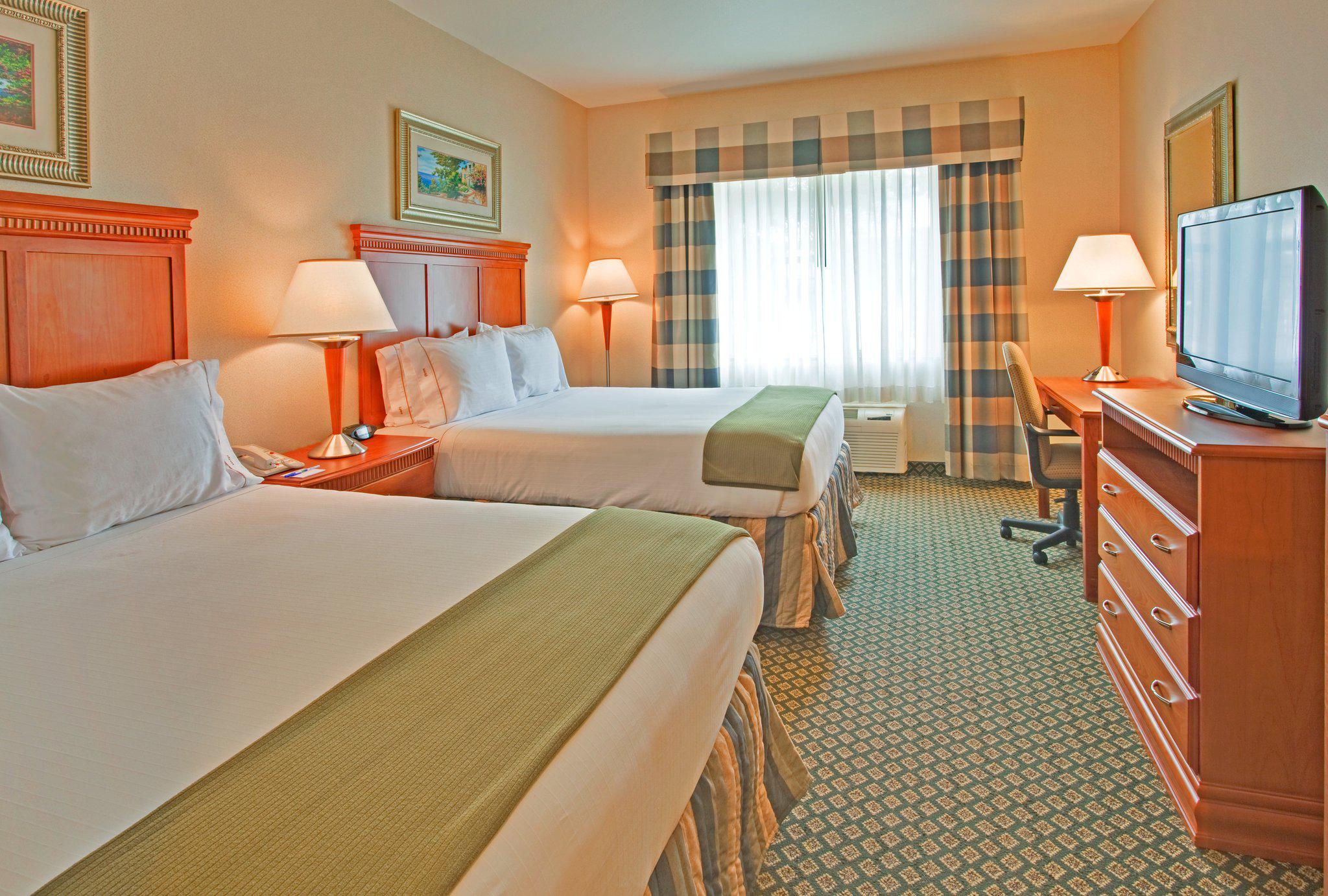 Holiday Inn Express & Suites Ontario Airport-Mills Mall Photo