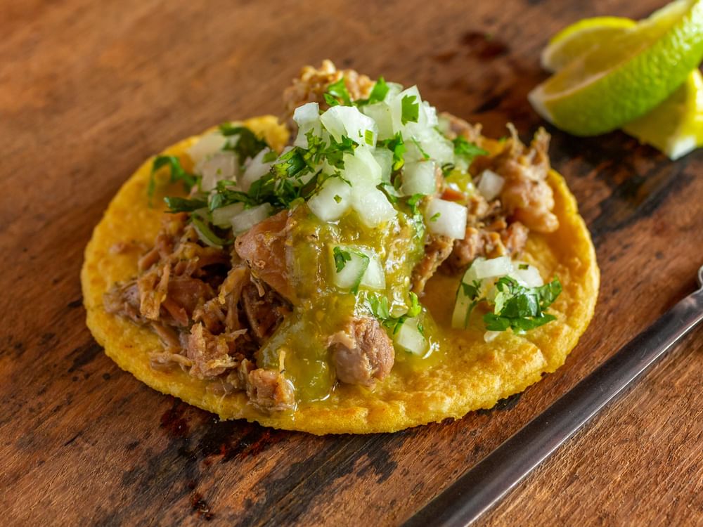 Taco Carne De Puerco en Salsa Verde